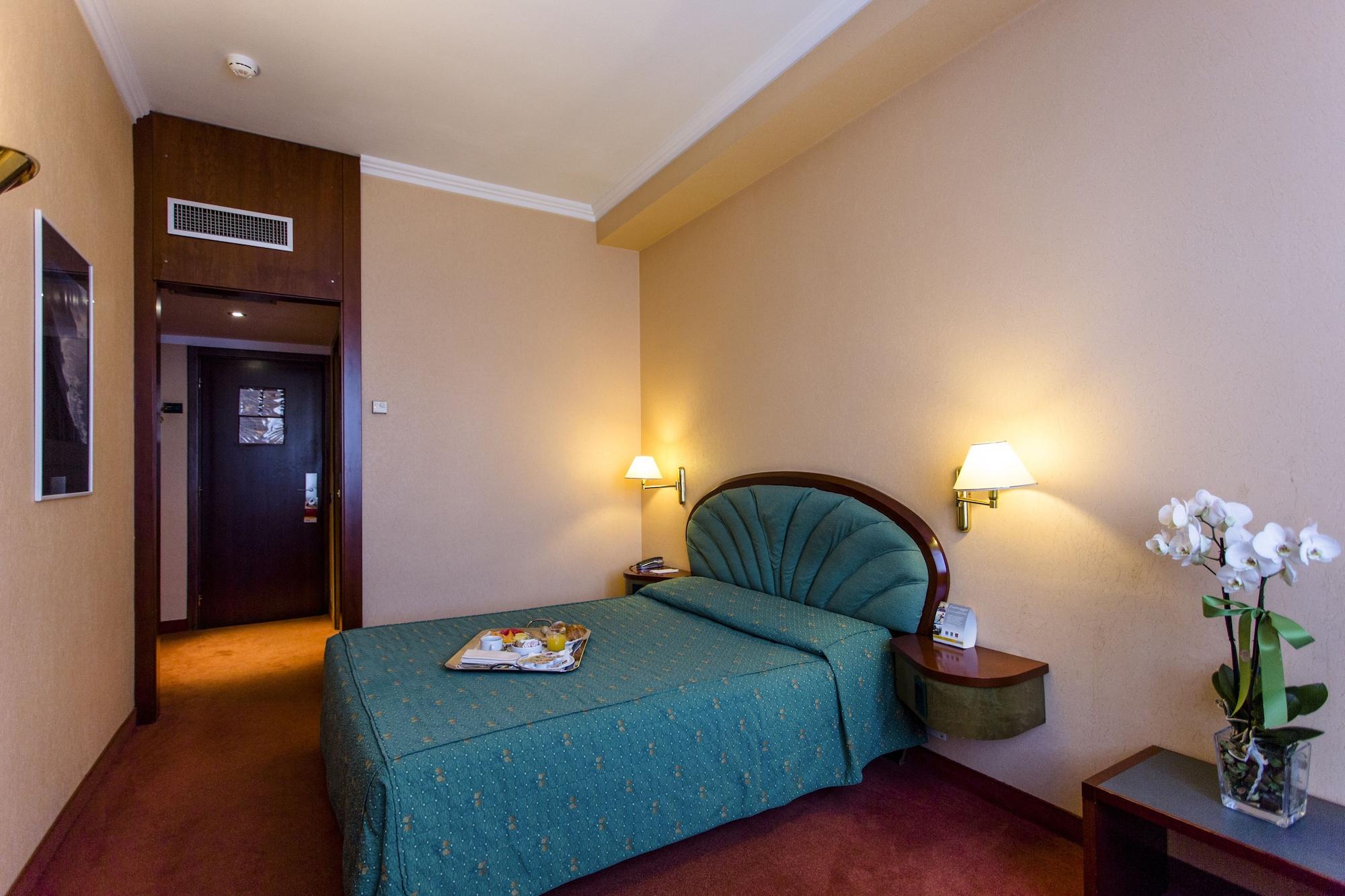 B&B Hotel Borgaro Torinese Esterno foto