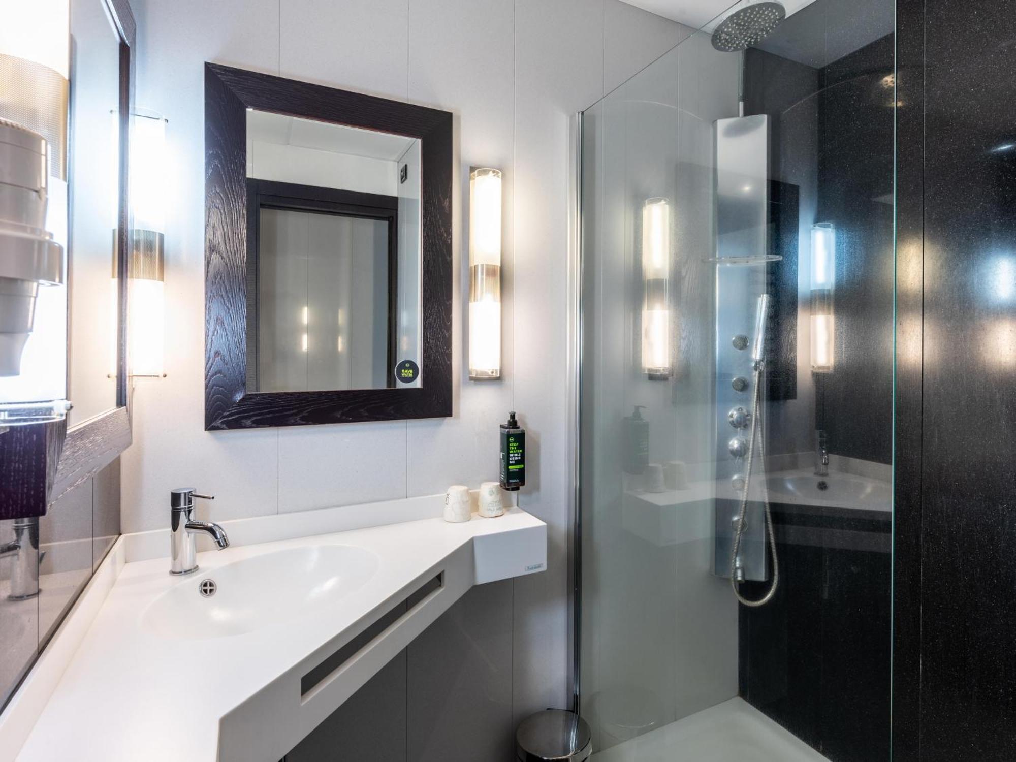 B&B Hotel Borgaro Torinese Esterno foto