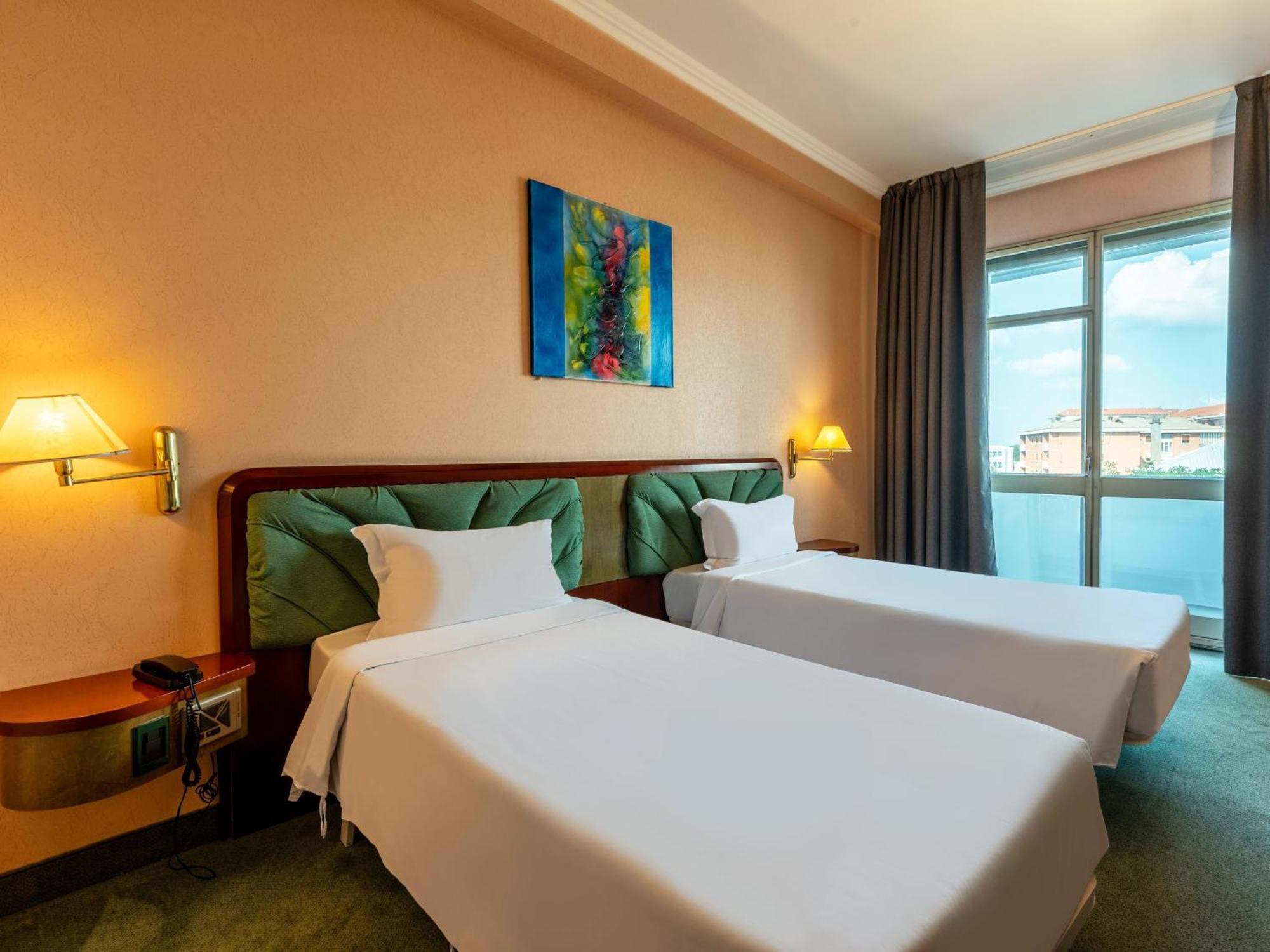 B&B Hotel Borgaro Torinese Esterno foto