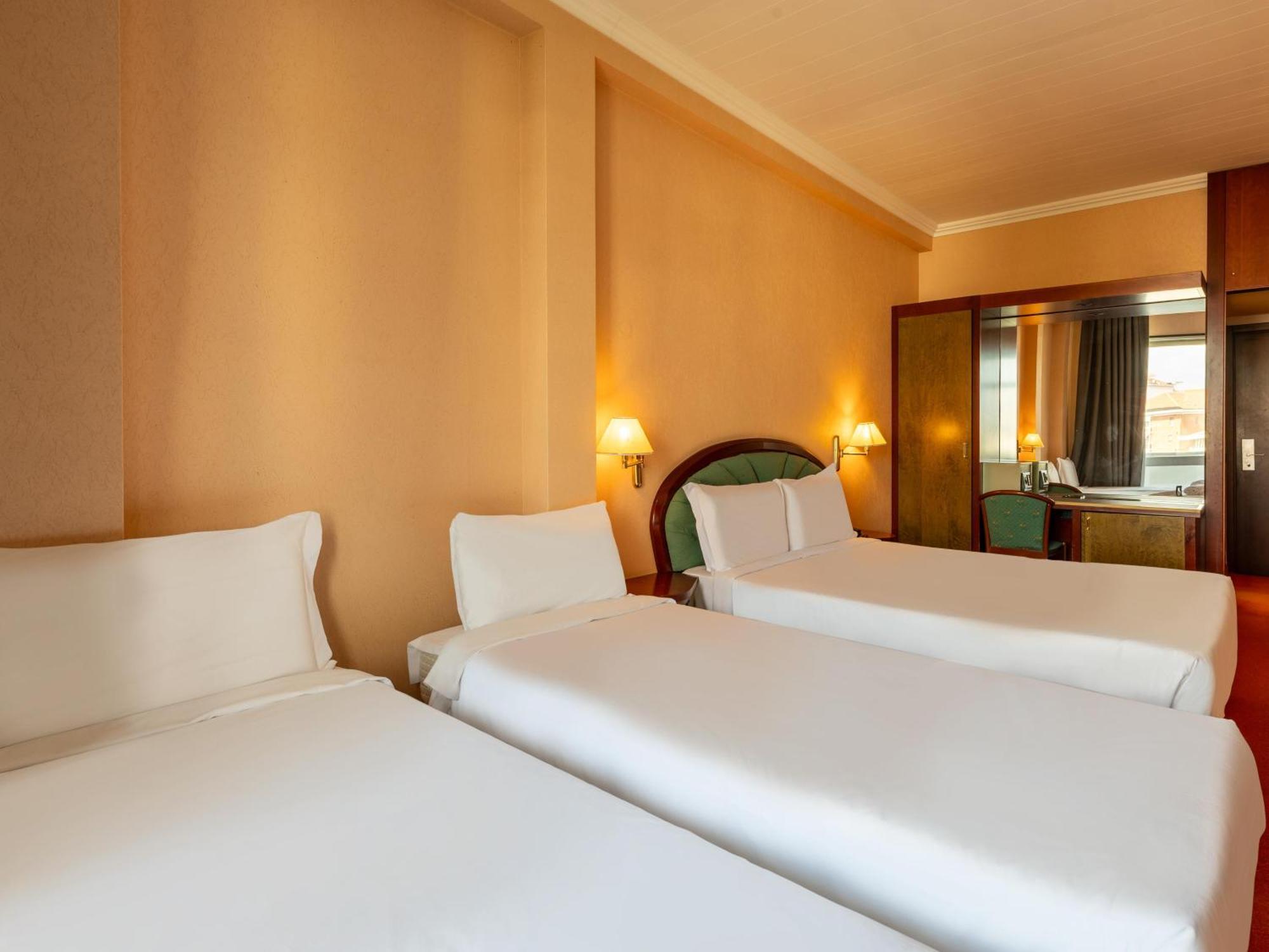 B&B Hotel Borgaro Torinese Esterno foto