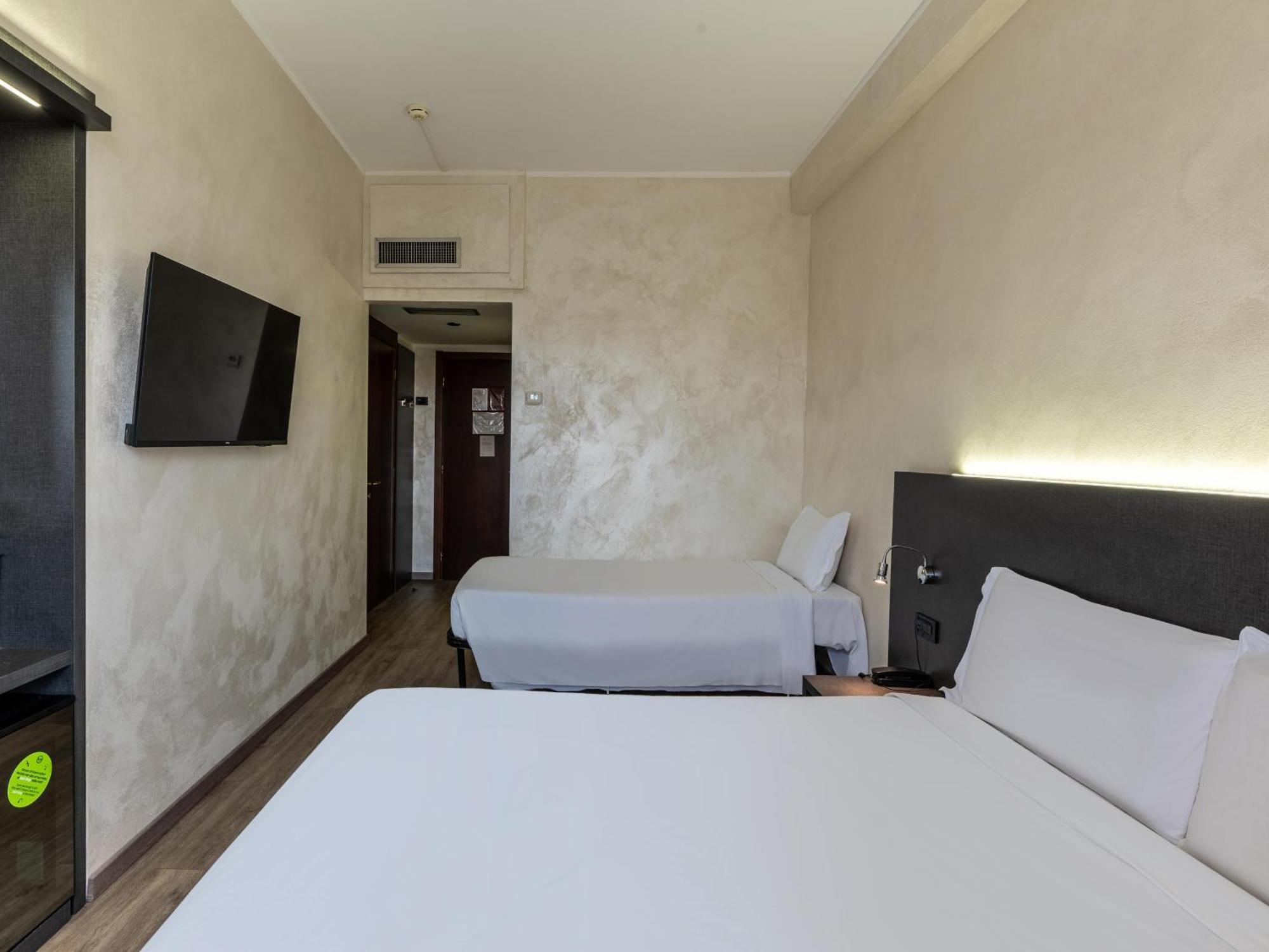 B&B Hotel Borgaro Torinese Esterno foto