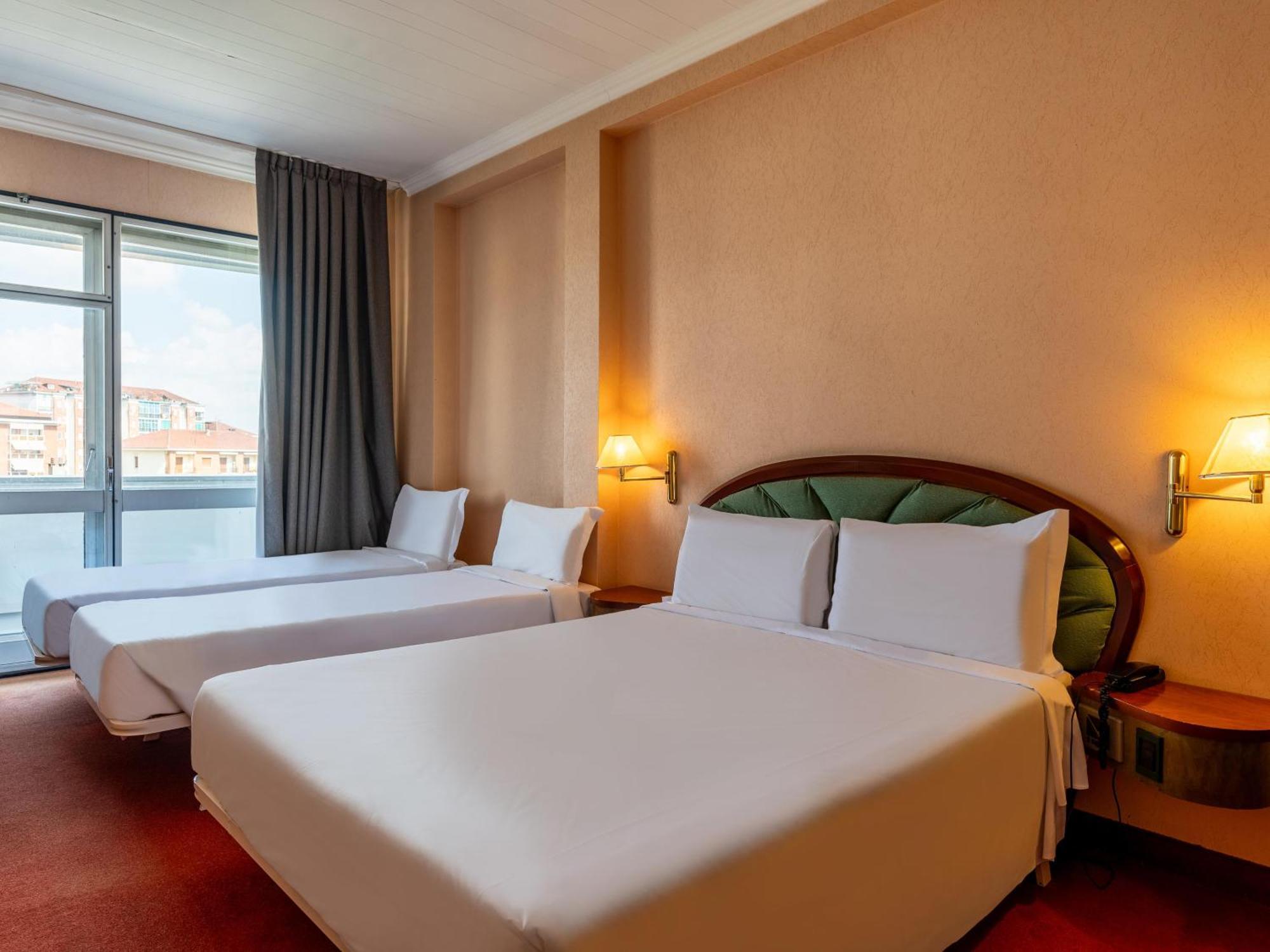 B&B Hotel Borgaro Torinese Esterno foto
