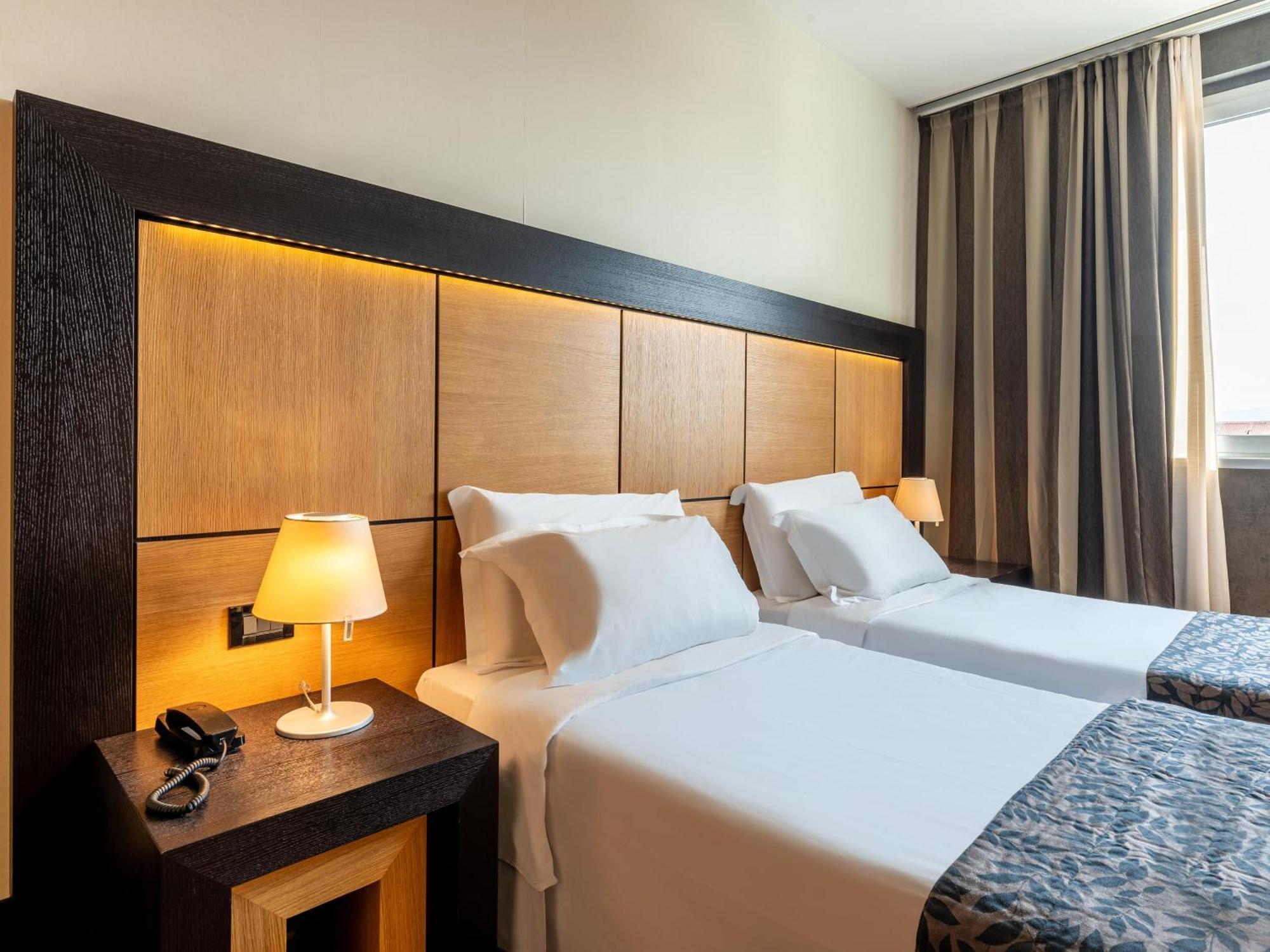 B&B Hotel Borgaro Torinese Esterno foto